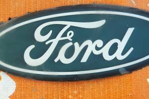 Ford Edge значок