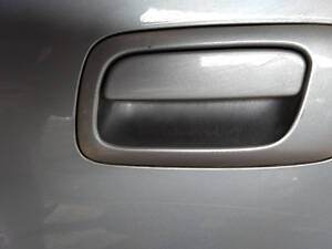 Зовнішні дверні ручки Opel Zafira