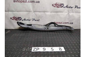 ZP0958 538280d100 Пильник крила L Toyota Yaris 13- 46-01-06