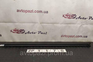 ZP1170 1747502 уплотнитель стекла двери перед R внутр. Ford Focus 3 11-18 27-04-02