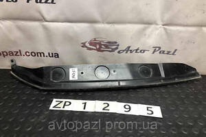 ZP1295 05112131AA ущільнювач крила перед L Chrysler 300C 04-11 46-01-06