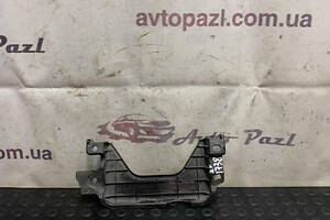 ZP1738 74125TL0G000 Накладка замка капота Honda Accord 8 08-13 27-05-03/35-03-02