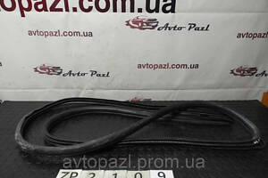 ZP2109 EG2168911E уплотнитель проема двери перед R Mazda CX7 06-35-03-01