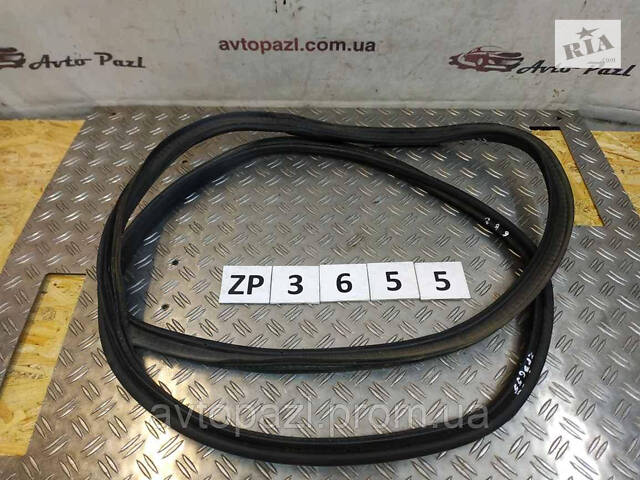 ZP3655 6788102080 уплотнитель багажника Toyota Auris 06-12 0