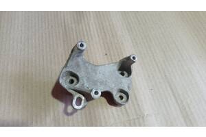 06A903103A б.у Кронштейн котушки запалювання VOLKSWAGEN JETTA, Skoda Octavia A5, Seat Altea 5P