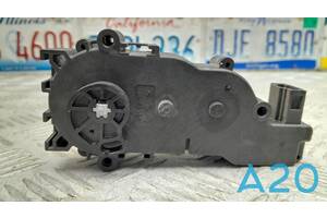 100354900D - Б/у Привід кришки багажника на MODEL S 70