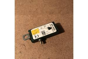 4B9035225B Б/у підсилювач антени для Audi A6 1997-2004 рік 4B9 035 225 B