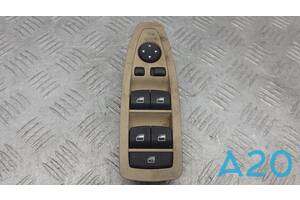 61319362107 - Б/у Блок кнопок стеклоподъемника на BMW 3 (F30, F80) 328 i 2013 г. (Сломаны крепление)