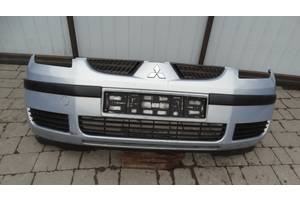 6400A917 Вживаний бампер передній для Mitsubishi Colt 2003, 2008 Бампер продаєця як на фото комплектний. Під покраску