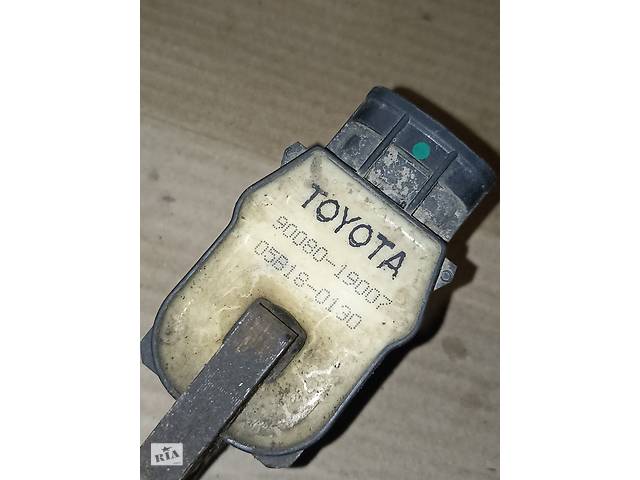 9008019007 Б.у катушка зажигания для Toyota Camry 1999