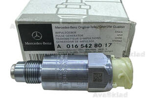 A0165428017 Mercedes датчик положения коленвала оригинал