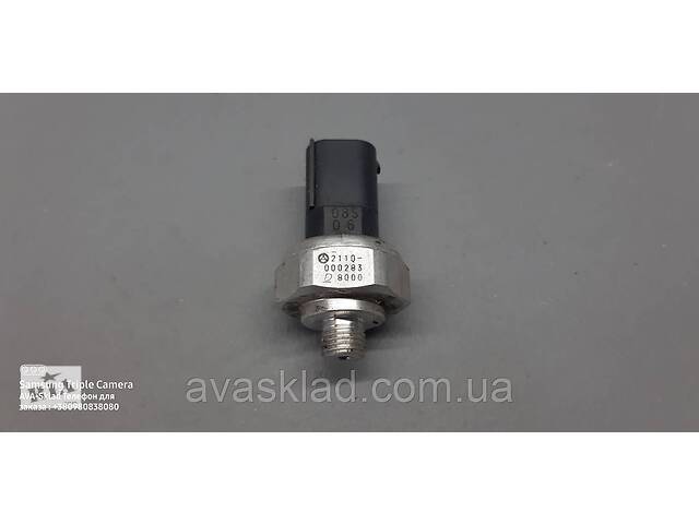 A2110000283 MERCEDES Датчик давления кондиционера оригинал