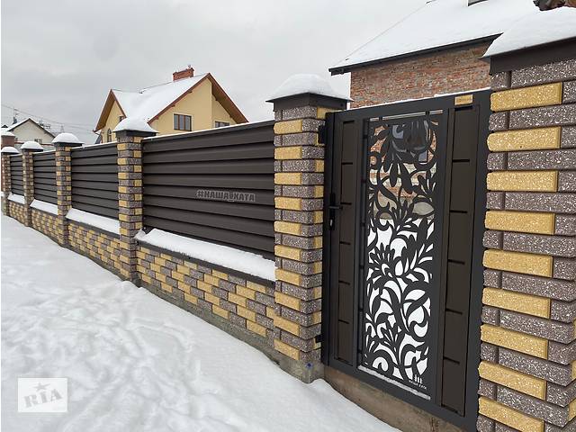 Гарна та сучасна огорожа для будинку, котеджу, ціна забору металевого з установкою. - Фото 2