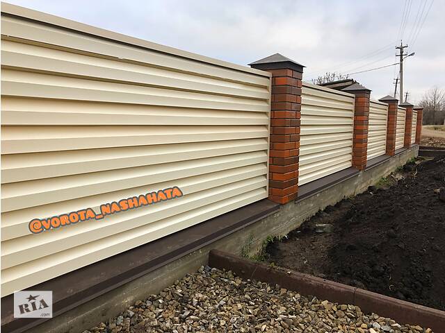 Гарна та сучасна огорожа для будинку, котеджу, ціна забору металевого з установкою. - Фото 8