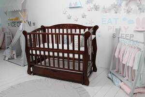 Ліжко дитяче Baby Comfort ЛД10 горіх з шухлядою та різьбленням