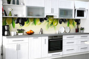 Наклейка на скинали Zatarga на кухню «Глянцевые оливки» 600х2500 мм виниловая 3Д наклейка кухонный фартук самоклеящаяся