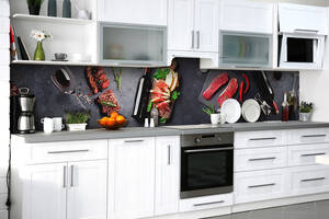 Наклейка на скинали Zatarga на кухню «Стейк и вино» 600х3000 мм виниловая 3Д наклейка кухонный фартук самоклеящаяся