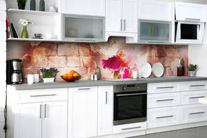 Наклейка на скинали Zatarga на кухню «Ирис на кирпичной стене» 650х2500 мм виниловая 3Д наклейка кухонный фартук
