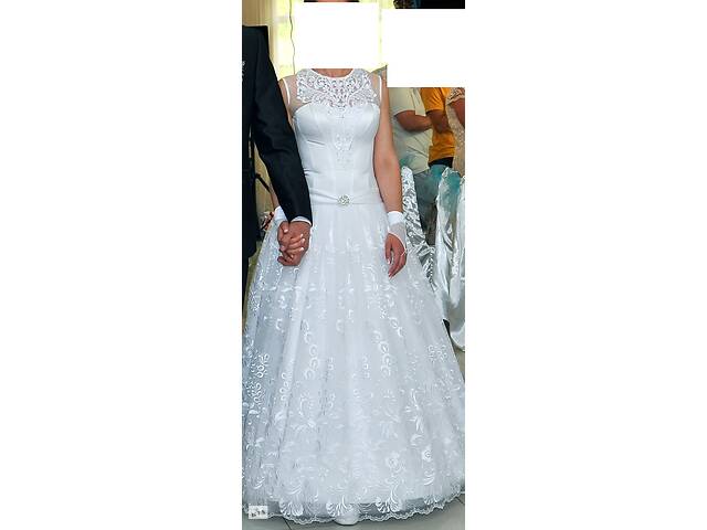 Продаю свадебное платье красивое б/у