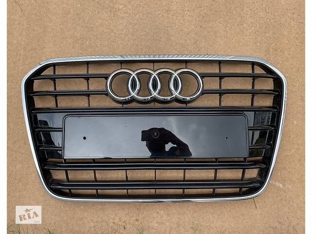 Audi a6 4g Решітка радіатора 2012-2015 4g0853653 пошкодження на фото оригінал в наявності