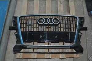 Audi Q5 8r0 853 651 решетка радиатора