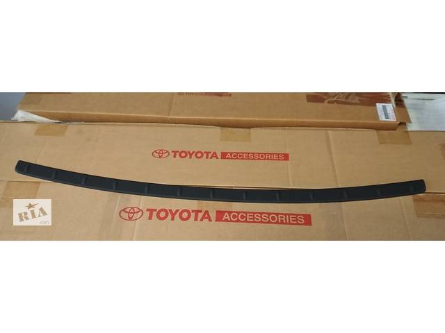 Накладка порогу багажника Toyota Avensis 3 PZ415-T9521-00