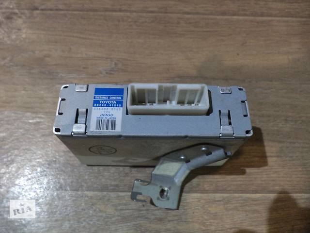 Б/у блок управління Computer assy, distance control 88240-41040 для седана Toyota Avalon 2008р