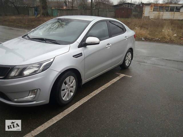 Б/у четверть автомобиля для Kia Rio 2011-2015