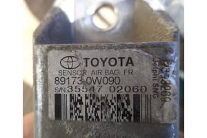 Б/у датчик air bag передний правый 89173-0W090, 89173-49325 для Lexus SC 430 2007г