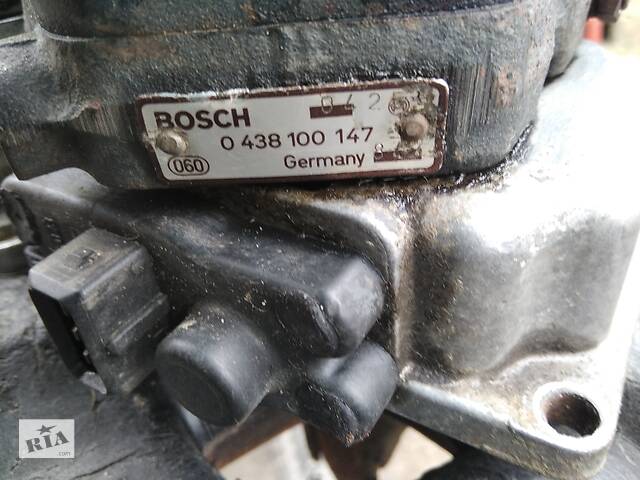 Б/у дозировочный блок Audi 100 C-3 Bosch 0438100147