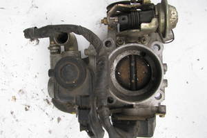 Б/у дроссельная заслонка Mazda 323 BG 1.3 B3/1.6 B6 1989-1994, B61K13640, DENSO 195900-2520 -арт№1963-