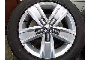 Б/у диск с шиной для легкового авто Volkswagen Multivan