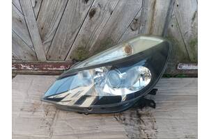 Б/у фара передняя левая для Renault Clio 3 , 2005-2009 , 8200261610 , Есть Дефект на фото видно , Черная