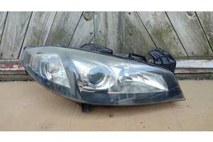 Б/у фара предняя правая для Renault Laguna 2 , 2005-2007 , Ксенон , 7701476941, 89900772 , 89034934