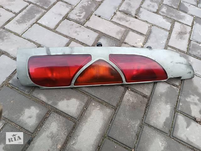 Б/у фонарь задний левый для Renault Kangoo (версия с распашной задней дверью) 1998, 2002
