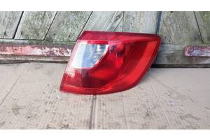 Б/у фонарь задний правый в крыло для Seat Ibiza 4 ,2010-2012 , Универсал , 6J8945096 , 6J8945112