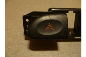 Б/у кнопка аварийки для Hyundai Lantra 1995