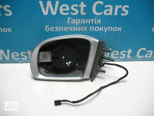 Б/У Корпус дзеркала бокового лівого на 9 контактів сірий. Гарантована якість!