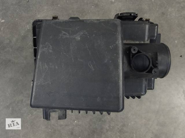 Корпус воздушного фильтра Mazda CX-7 CX7 2.3 13320K3804/L33E-13-320A/L33E13320A