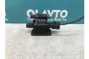 Корпус термостата Citroen C4 Picasso 2005-2010. C4 20042011. C3 20052009. Berlingo 20052011. C5. 1.6 HDI.