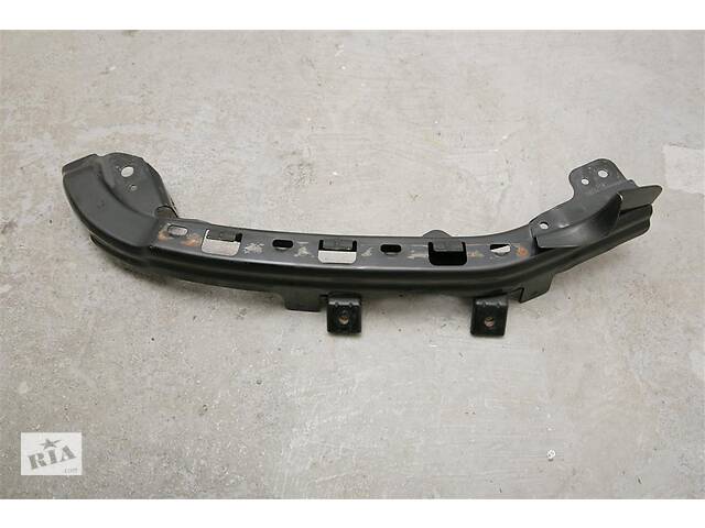 Б/у Кронштейн фары правый на SUBARU Forester (SG) 2006-2007 lift 57707SA200