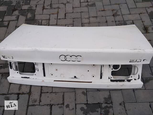 Б/у крышка багажника для Audi 100 1991, 1994