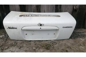 Б/у крышка багажника для Daewoo Nubira 1997-2000 A96301338