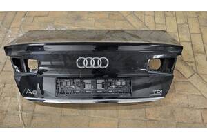 Б/у крышка багажника рестайлинг седан черная с хромом Audi A6 2011-2018 4G5827023C ауді ауди