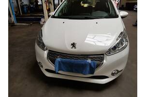 Кузовные детали для Peugeot 208 2011