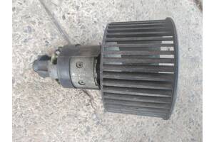 Б/у моторчик вентилятора салона вентилятор для Audi 100.