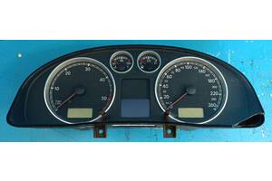 Уживані панель приладів/спідометр/тахограф Volkswagen Passat B5 2000-2005