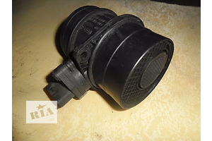 Б/у расходомер воздуха для легкового авто Kia Sedona (2,9 TD)