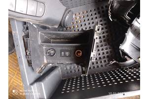 Б/у разъем USB/AUX для Kia Sorento 2015-2020