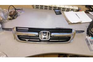 Б/у решетка радиатора для Honda CR-V 2003-2005 71121-S9A-003